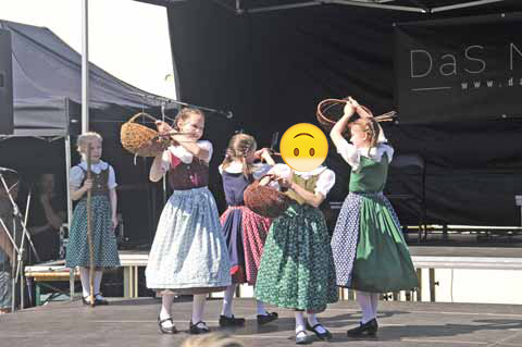 Thüringer Folklore Ensemble Erfurt zum 19. Familienfrühlingsfest - Citadelle Erfurt - Petersberg
